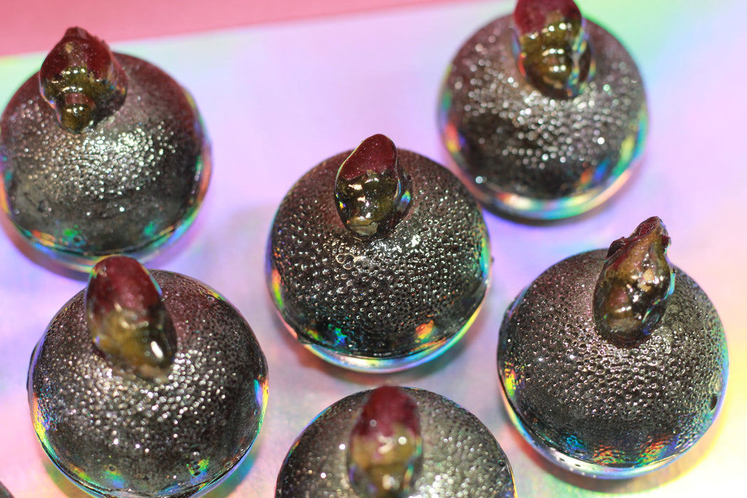 Black Rose Tea globe