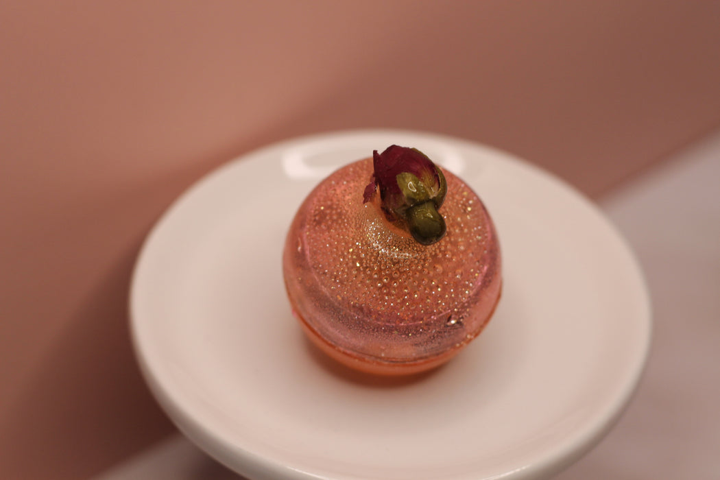 Raspberry rose Tea globe